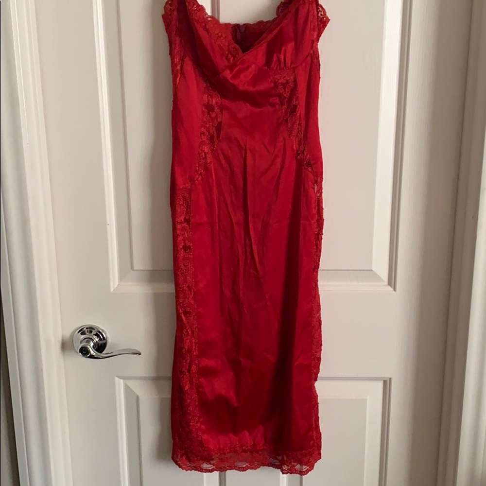 Dress - Picture 2 of 3
